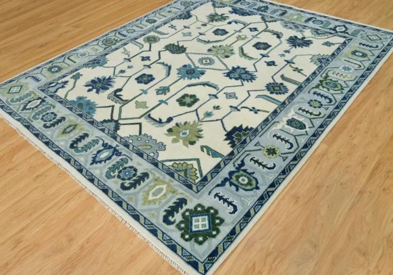 Hand-Knotted Oushak Wool Rug - Cream and Sky Blue Oriental Style