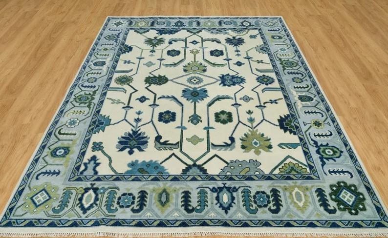 Hand-Knotted Oushak Wool Rug - Cream and Sky Blue Oriental Style