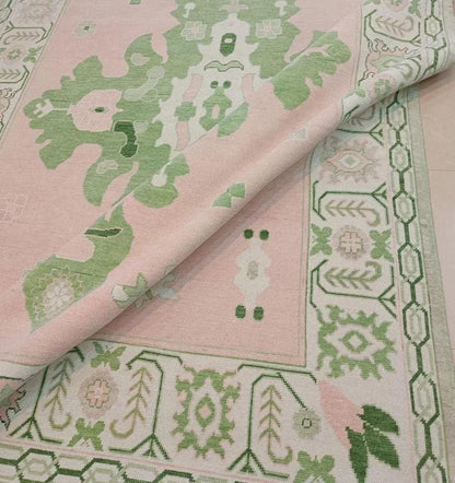 Handmade Oushak Wool Rug: Muted Pink & Brown - Vintage Turkish Design