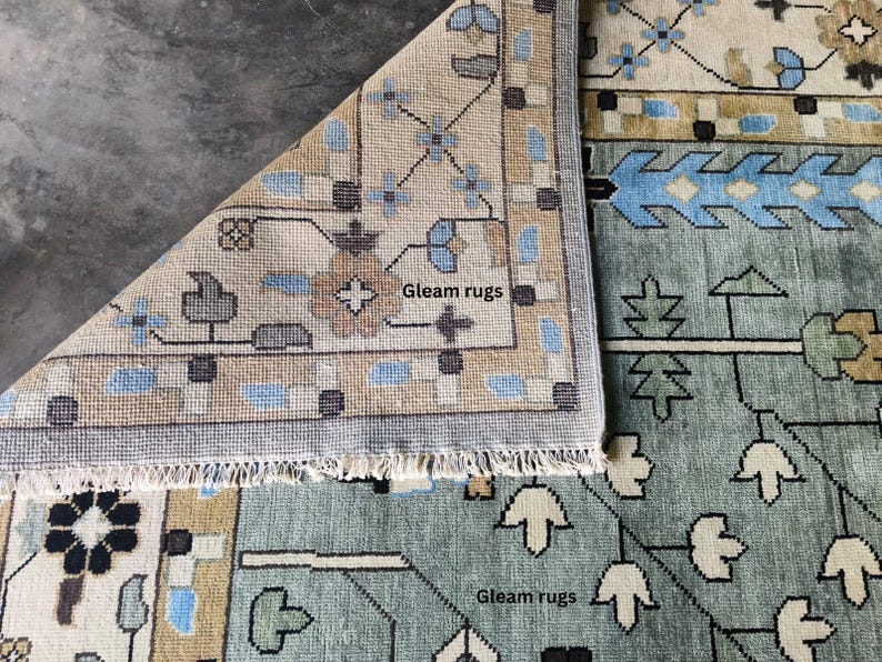 Hand-Knotted Oushak Wool Rug - Gray & Green Vintage Turkish Area Rug