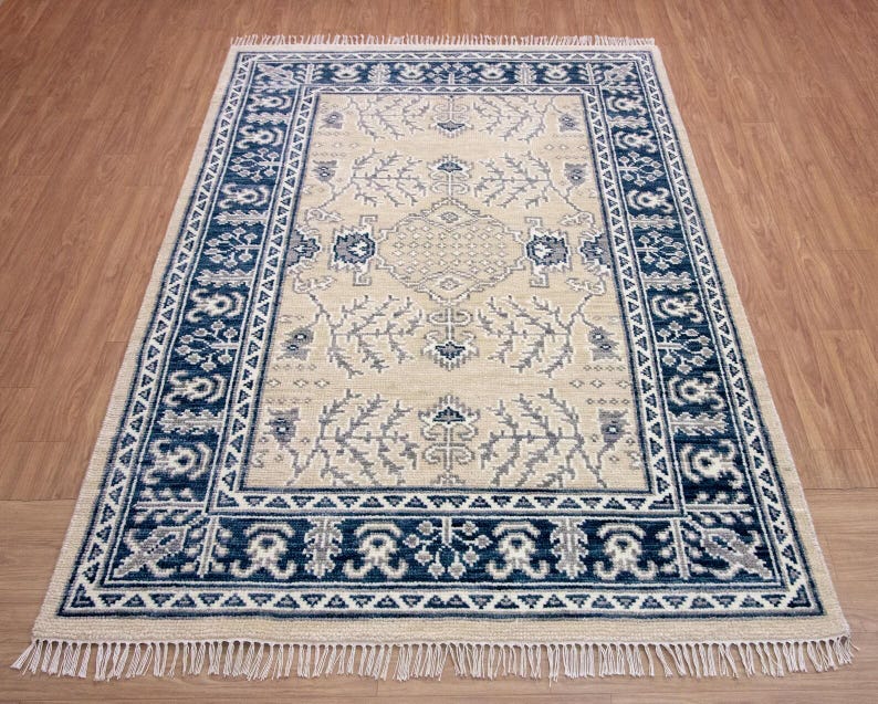 Hand-knotted Oriental Rug – Beige & Navy Blue Turkish Oushak Carpet