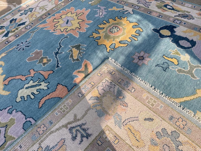 Turkish Knot Vintage Design Rug - Hand Knotted Antique Oushak Rug