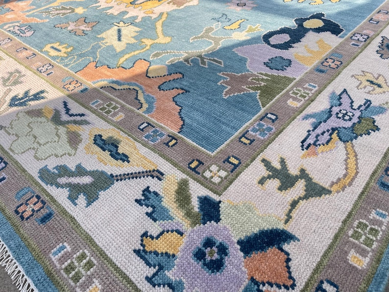 Turkish Knot Vintage Design Rug - Hand Knotted Antique Oushak Rug