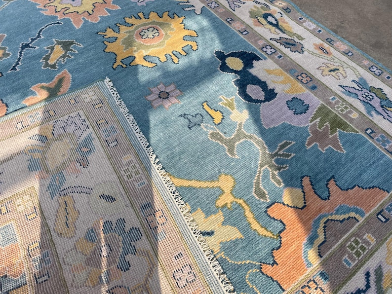 Turkish Knot Vintage Design Rug - Hand Knotted Antique Oushak Rug