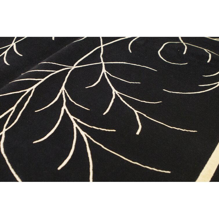 Black and White Color Design  Hand-Tufted  Wool Area Rug